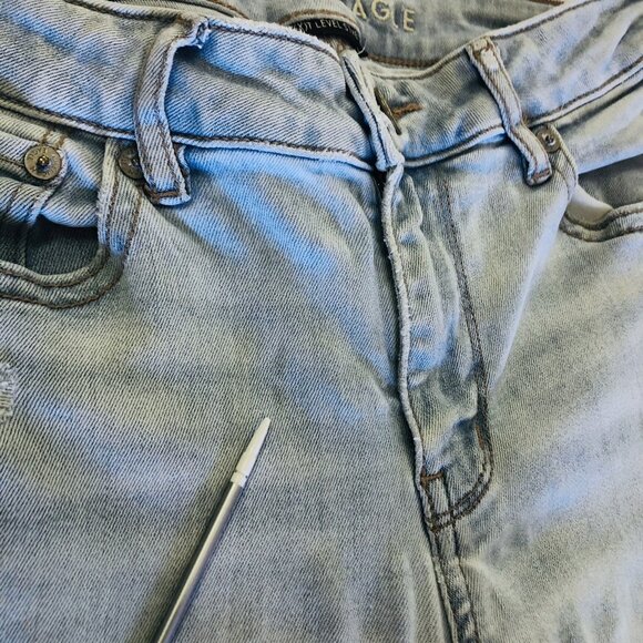 American Eagle Next Level Stretch Low Rise Distressed Flare Jeans Size 2 Regular - Picture 7 of 16